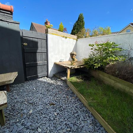 Fern Studio 1 Bedroom Apartment Llangollen Exterior foto